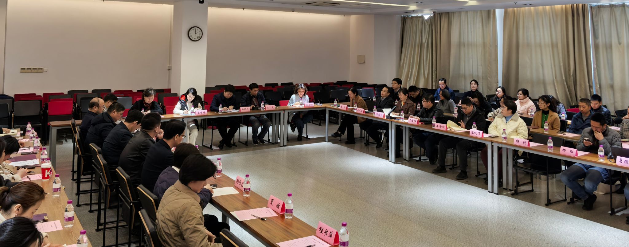 南京大学举办2025年度非学历教育工作专题座谈会